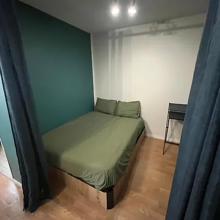 Apartmán With Parking Near Center *